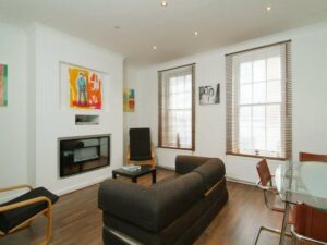 3 Bedroom Flat / Apartment for Sale in Warren Street London W1T