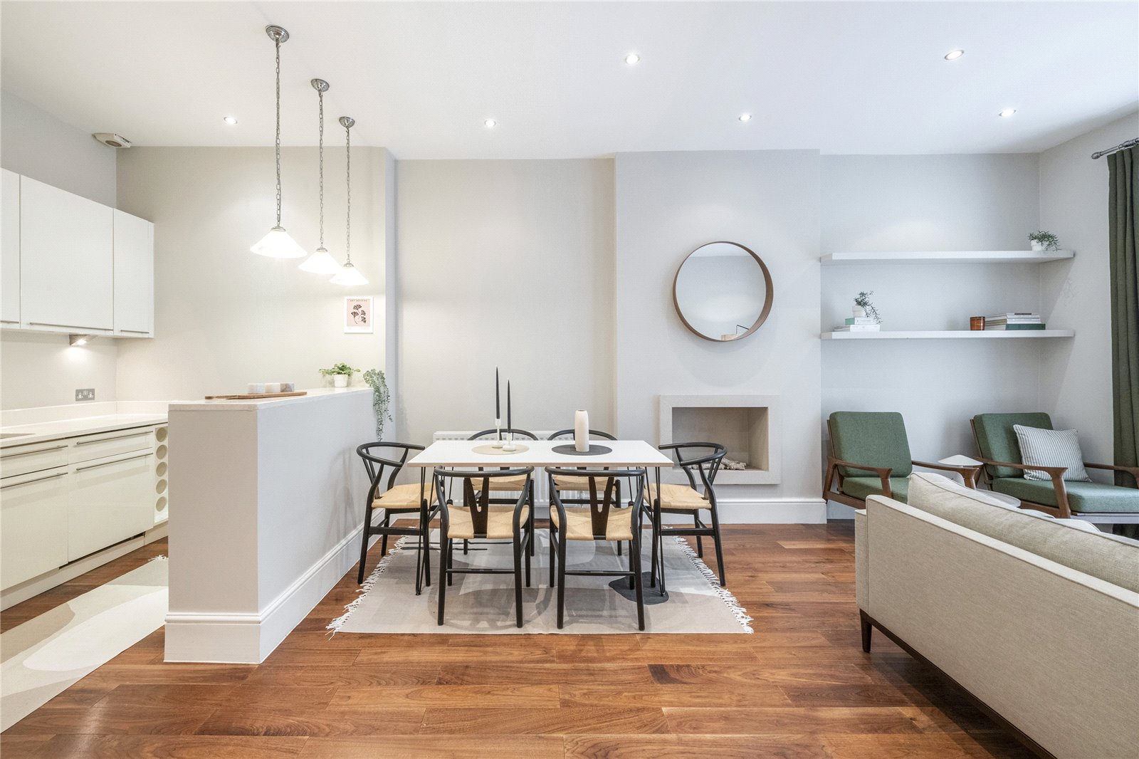 2 Bedroom Flat / Apartment for Sale in Gloucester Square Hyde Park W2