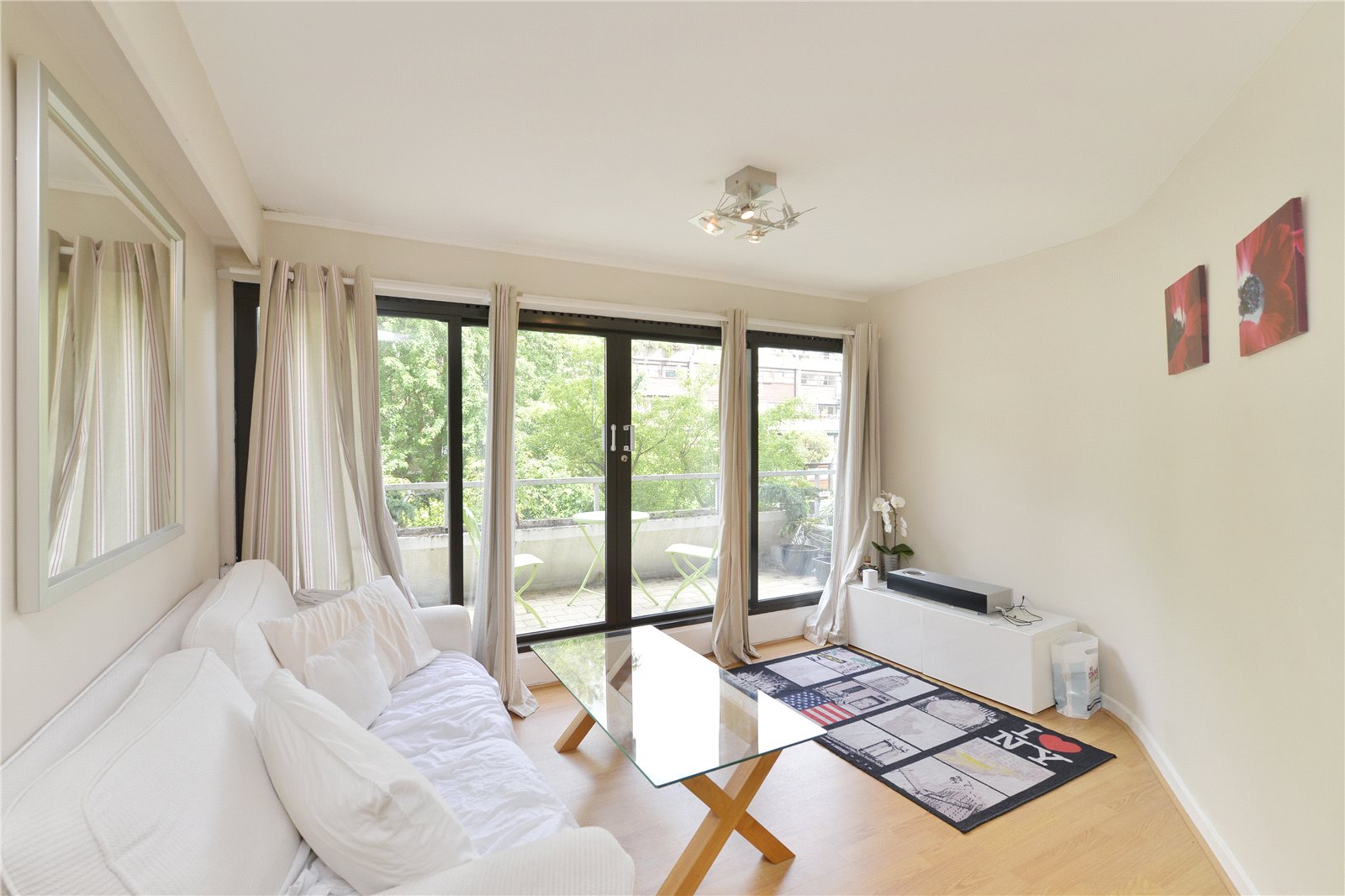 1 Bedroom Flat / Apartment to Rent in St. Georges Fields Hyde Park W2