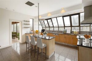 8 Bedroom Flat / Apartment for Sale in Hyde Park Gate London SW7