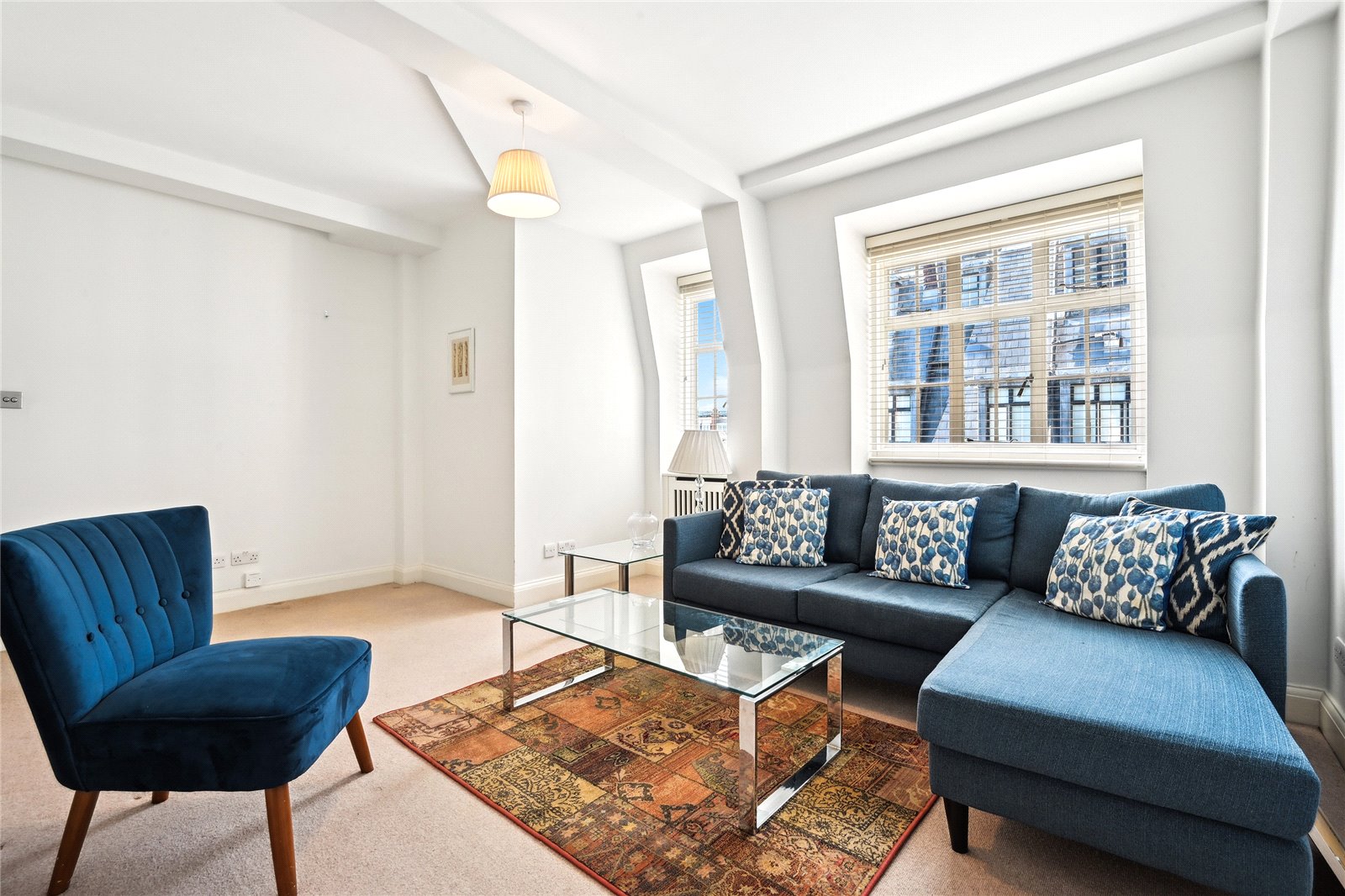 2 Bedroom Flat / Apartment to Rent in Sloane Street London SW1X