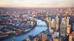 3 Bedroom Flat / Apartment for Sale in One Thames City Nine Elms SW8