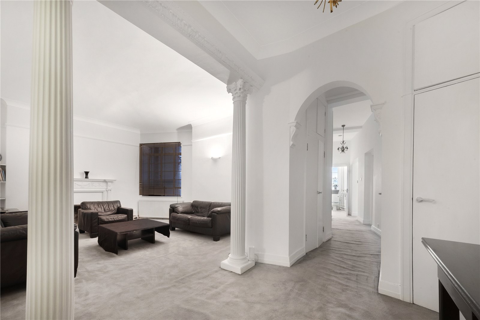 3 Bedroom Flat / Apartment for Sale in Park Mansions Knightsbridge SW1X