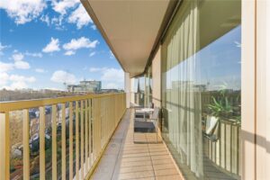 2 Bedroom Flat / Apartment for Sale in Warwick Lane London W14
