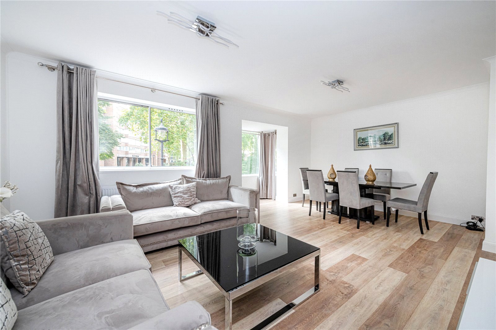 5 Bedroom House for Sale in Norfolk Crescent Hyde Park W2