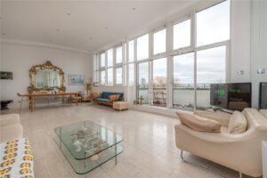 3 Bedroom Flat / Apartment for Sale in Owen Street London EC1V