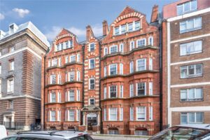 3 Bedroom Flat / Apartment for Sale in Luxborough Street London W1U