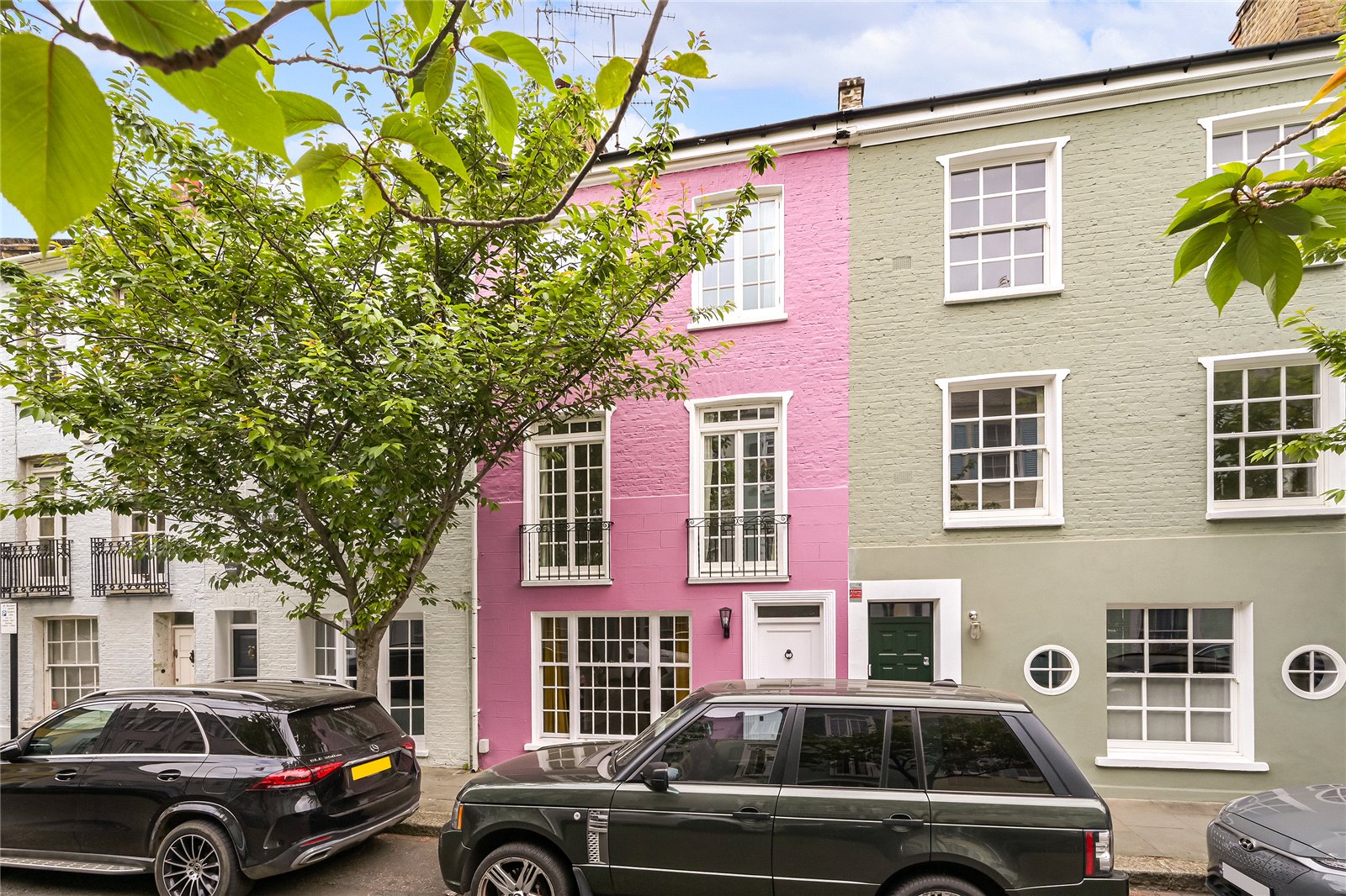 3 Bedroom House for Sale in Blithfield Street London W8