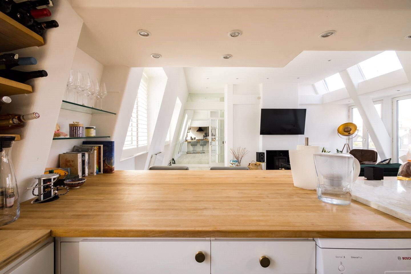 2 Bedroom Flat / Apartment for Sale in Fulham Road London SW10