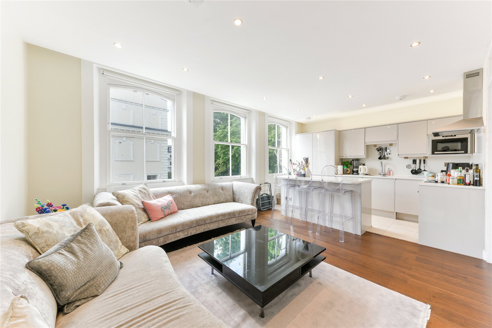 2 Bedroom Flat / Apartment for Sale in Cornwall Gardens London SW7