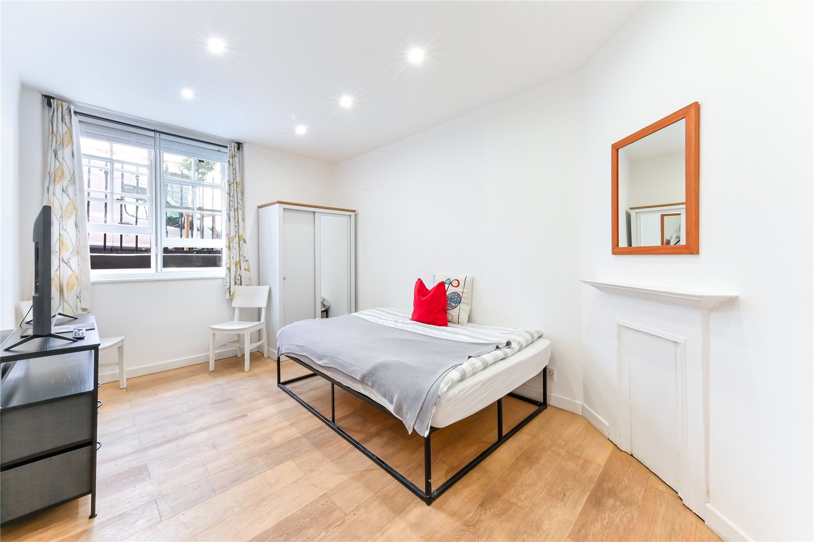 1 Bedroom Flat / Apartment for Sale in Queen Alexandra Mansions, Bloomsbury London WC1H